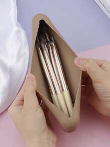 1 件便携式硅胶化妆刷架 - 柔软时尚化妆工具旅行收纳盒