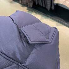 Nike Chaqueta acolchada con capucha para hombre, resistente al viento y cálida, para deportes y uso casual - Morado - Ver 7