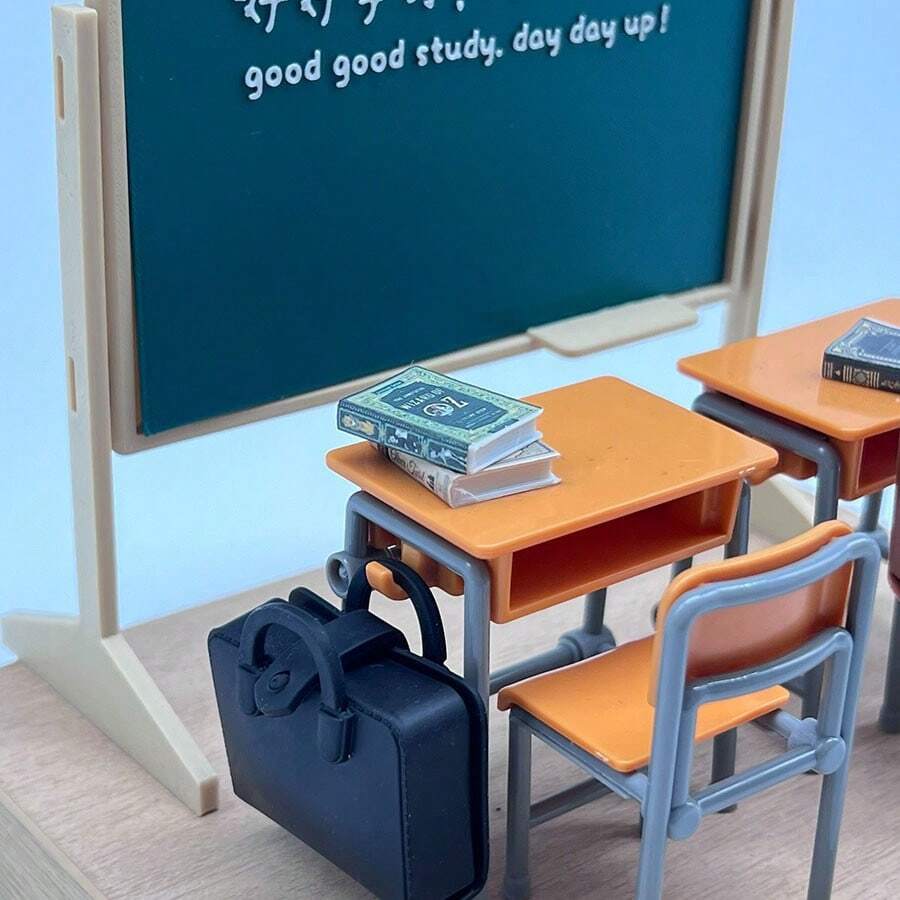 1 Set Of 3pcs Miniature Desk, Classroom, Backpack Model/Dollhouse Miniature Desk & Chair Set/DIY Decor/Roleplay Toy For Boys & Girls/Mini Scene Prop/Suitable For Graduation & Back To School Gift For Friends, Meaningful Souvenir - Multicolor - View 1