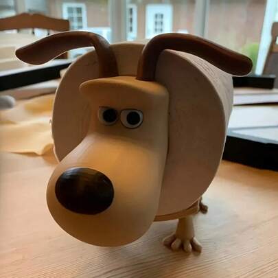 1 pieza de lindo soporte para pañuelos en forma de perro - Plástico beige, diseño independiente en el tanque para acceso