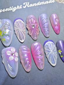10pcs Handmade Medium-Sized Almond Nail Tips, Featuring Purple Gradient, Butterfly Nail Drill, 3D Relief Three-Dimensional Stripes, And 3D Floral Relief Nail Art Decoration. Suitable For Women To Wear At Parties, Dances, And In Daily Life. - 淡紫色 - 查看 4