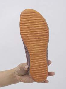 Taglie forti 36-45 Nuove sandali estivi alla moda semplici in PU marrone cioccolato con punta tonda, zeppa e platform, da donna, leggeri e comodi, adatti per spiaggia e all'aperto, con design slip-on