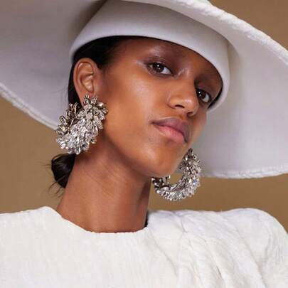 Women's Oversized Silver Hoop Earrings Geometric Hoop Earrings Design, Large Lightweight Prom Jewelry, Personality Rhinestone Pendant Round Earrings Temperament Catwalk Accessories, Women's Gift