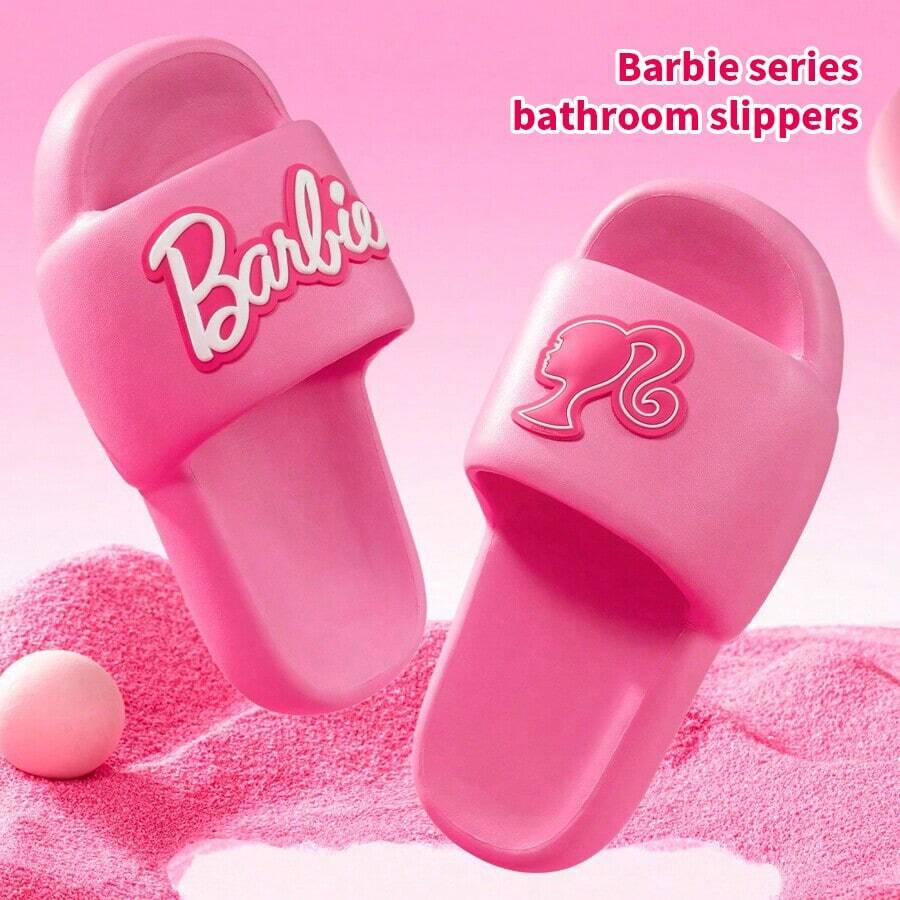 Dép đi trong nhà tắm MINISO Barbie Series, nhẹ, thoải mái và dễ vệ sinh, với họa tiết Barbie độc đáo, thích hợp sử dụng hàng ngày (1 chiếc) - Hồng - Xem 1
