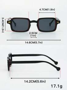 一副男士复古欧美铆钉矩形太阳镜，时尚街头嘻哈风格，适合日常、街头和度假防晒