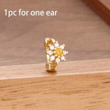 1 Peça Brinco Argola Pequena com Zircônia, Brinco Dourado 18K com Florzinha, Brincos de Cartilagem, Labrete, Tragus, Hélix, Joias de Piercing