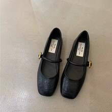 Women Flats