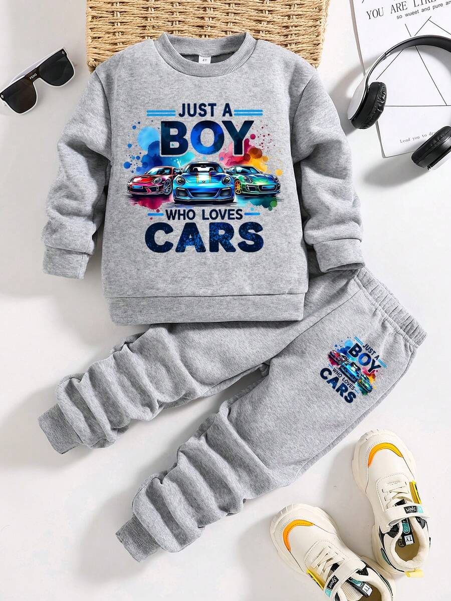 幼儿汽车印花保暖圆领运动衫和裤子套装