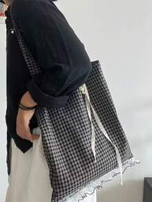 2025新款小众设计蕾丝蝴蝶结格子单肩包，大容量通勤托特包，