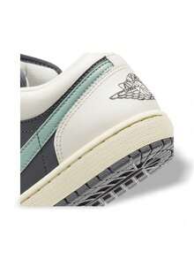 Air Jordan 1 Low 男士运动鞋，优质皮革，缓震舒适，经久耐穿，抓地力强，DC0774-001 - 無菸煤/玉煙/帆白/傳奇沙 - 查看 5