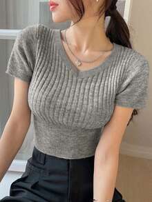Women V-Neck Short Sleeve Fitted Ribbed Casual Knit Top, Spring/Summer
