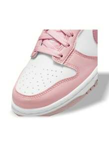Nike Dunk Low 女款运动鞋，休闲街头健身日常低帮缓震透气防滑耐穿柔软鞋领经典撞色百搭皮革标志性舒适易搭配粉色釉面白色 DO6485-600
