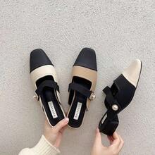 Women Flats