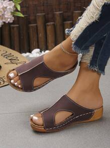 Taglie forti 36-45 Nuove sandali estivi alla moda semplici in PU marrone cioccolato con punta tonda, zeppa e platform, da donna, leggeri e comodi, adatti per spiaggia e all'aperto, con design slip-on