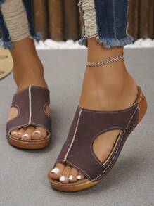 Taglie forti 36-45 Nuove sandali estivi alla moda semplici in PU marrone cioccolato con punta tonda, zeppa e platform, da donna, leggeri e comodi, adatti per spiaggia e all'aperto, con design slip-on