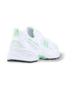 New Balance 530运动鞋，透气网眼鞋面，缓震中底，耐磨橡胶外底，贴合舒适，适合积极的生活方式 GR530SM - 白水/瓜子水 - 查看 4