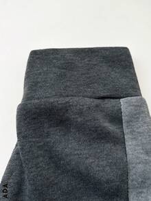 Conjunto de pants deportivo y casual para hombre, colores lisos, sin estampados, tela de poliéster, algodón y spandex, apto para temporadas de primavera y verano. pants de ajuste regular con bota semi-entubada, talle de cintura natural, bolsillos laterales funcionales con cremallera. Sudadera deportiva, cuello redondo con capucha, silueta de ajuste regular, cierre con cremallera y bolsillos frontales funcionales. Muy fresco y cómodo, ideal para hacer deporte al aire libre, caminata en el parque o para ir al gimnasio. - Gris Oscuro - Ver 4