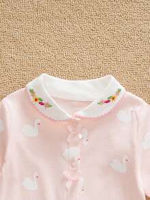 WhaleJoan 1pc Baby Girl Swan Print Long Sleeve Jumpsuit With Embroidered Bow Collar - Pink - View 2
