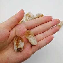 10 Pcs Citrine Yellow Crystal Rough Stone Natural Purple Gemstone Block Bulk Asymmetrical Small Raw Rock For Tumbling Crystal DIY Jewelry Making Rolling Ornaments Fish Tank Aquarium Terrarium Vase Filler Festival Gift For Girl Woman 1 Pc/5 Pcs/10 Pcs - Yellow - View 6