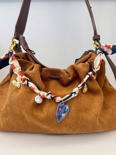 1件波西米亚风包链，彩色丝巾包挂饰，贝壳和仿珍珠心形复古金色吊坠装饰，适合作为节日/生日礼物或背包配饰