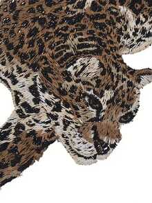 Vải thêu họa tiết da báo thuộc bộ sưu tập Animal Series, thích hợp để may quần áo, giày dép, mũ, hành lý và làm phụ kiện DIY. Vải thêu có keo dán, có thể ủi lên vải. - Nhiều màu - Xem 4