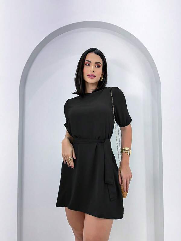 Macaquinho Vestido Feminino Curto Soltinho Crepe Duna Manga Curta Social Moda Blogueira