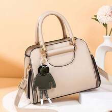 Women Shoulder Bags - 卡其 - 查看 2