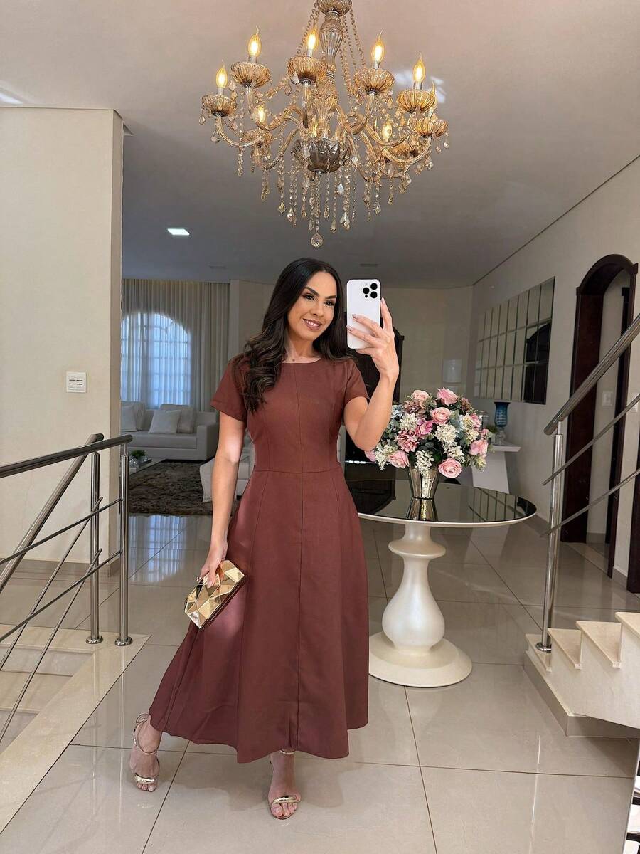 Elegant Midi Dress With A Flowing Fit And Fitted Design - Rust Brown - View 1