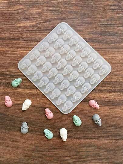 1 Stück Schädel Schokoladenform aus Silikon, 40 Hohlräume antihaftbeschichtet, geeignet für Halloween Dekoration und Tag der Toten, zum Herstellen von Gummibärchen, Süßigkeiten, Schokolade, Gelee, Eiswürfeln, Kuchendekorationen, Küchenbackwerkzeug