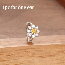 1 Peça Brinco Argola Pequena com Zircônia, Brinco Dourado 18K com Florzinha, Brincos de Cartilagem, Labrete, Tragus, Hélix, Joias de Piercing