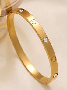 Fashionable European And American Four-Leaf Clover Shaped Zirconia Inlaid Women's Bracelet Set, Suitable For Multiple Occasions, Can Be Stacked, Also Suitable As A Gift For Friends - Yellow Gold - View 3