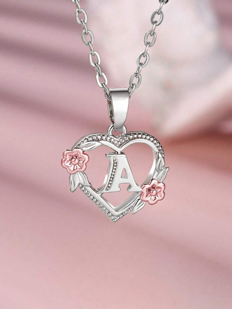 Tsnamer 1 件精美首字母项链心形雕刻 26 个字母 A-Z 和花朵项链适合女士女孩搭配日常生日珠宝礼物 - 銀色 - 查看 1
