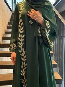 2-Piece Set Loose Fashion Street Chiffon Round Neck Heavy Embroidery Long Robe + Headscarf - Green - View 5