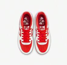 NIKE 女款 FORCE 1 BG 休闲运动鞋，新款百搭运动鞋，HV5165-121 - 紅色 - 查看 4
