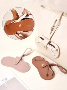 1PC Leather Glasses Storage Bag Portable Sunglasses Glasses Clip Protective Case Portable Glasses Storage Bag Can Hang Bag Travel Glasses Clip Women's Storage Bag Bag Charms Car Decoration Outdoor Portable Bag Couple Keychain Anti-Lost Wristband Birthday Gift Party Gift Anniversary Gift.