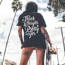 COCOC 2025 New Summer Loose Pattern Round Neck Shirt,THICK THIGHS & PRETTY EYES PRINT WOMEN'S T-SHIRT, Ladies Summer Outfit, Gift For Women, Mothers Day Gift, Gift For Girl Friend, Full Size, Full Color - 黑色 - 查看 1