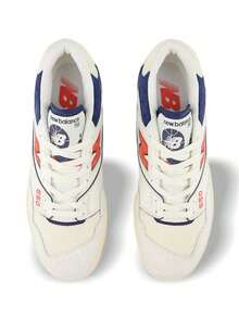 New Balance 550 男士运动鞋，运动风格低帮仿麂皮鞋面，经久耐穿，适合球场和日常穿着 BB550CPB - 白色/藍色/紅色 - 查看 4