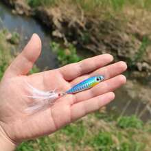 5 件/套金属铅鱼跳汰钓鱼诱饵夹具海水单个重量 30 克/1 盎司长度 5.2 厘米/2 英寸，配有强力羽毛三叉钩，适合远距离抛投