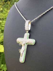 DUBSS 男士镶钻耶稣十字架夜光项链吊坠，5A级立方氧化锆嘻哈饰品 - Cross - 查看 7