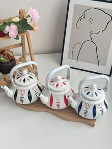 一套郁金香造型的咖啡壶、茶壶和咖啡机——非常适合家用厨房冲泡咖啡和阿拉伯风味饮品，也适合户外露营和雪地探险。这款便携式咖啡套装是馈赠亲朋好友的绝佳礼物。 - Tulip flowers - 查看 1