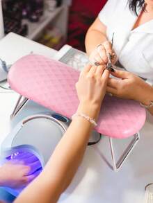 1 件美甲工具手枕，PU 材质美甲化妆工具吸尘器支架手枕，美甲沙龙手枕垫，吸尘器支架，手部按摩枕，适用于美甲沙龙，手部按摩垫，美甲辅助工具，专为美甲师使用，指甲垫手架防滑 - 美甲师使用必备 - 彩色 - 查看 1