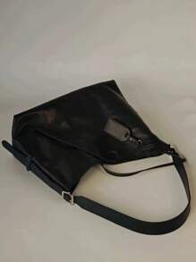 حقيبة كتف كبيرة السعة للطلاب مناسبة للجامعة، ذات طراز أنيق باللون الأسود