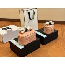 Women Shoulder Bags - 粉紅色 - 查看 2