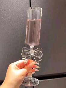 1pc Nordic Style Embossed Bow Glass Cup, Ins Aesthetic High-Quality Latte Mug, Creative Bow Decor Beverage Cup, Holiday Gift, Birthday Blessing, Party Supplies, Gift For Boyfriend/Girlfriend