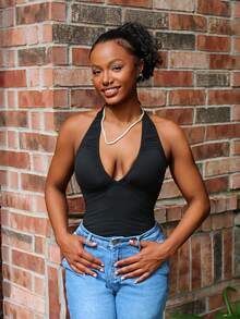 Steph T Body de mujer negro sexy con cuello en V profundo, drapeado, espalda abierta y cuello halter, de diseño minimalista, cómodo y versátil, adecuado para primavera y verano, ajuste ceñido y elástico