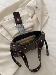 时尚铆钉女士单肩包腋下包新月包腰带夹摩托车包