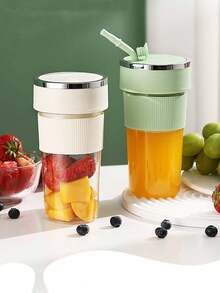 便携式榨汁机、迷你果汁杯、奶昔和碎冰机，适合家庭、学生宿舍和户外使用
