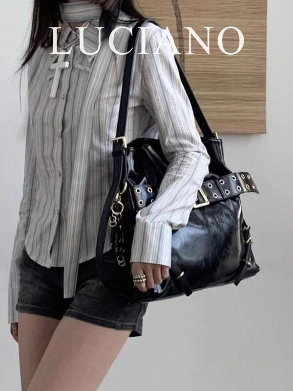 Bolsa feminina, preta, bolsa com fivela de metal e rebite, bolsa retrô para motocicleta, bolsa de ombro escura americana de grande capacidade, design com fivela de metal com rebite, estilo punk, estilo retrô para garotas, bolsa de ombro feminina retrô americana, bolsa de mão, alça de ombro ajustável, adequada para garotas retrô, jovem descolada