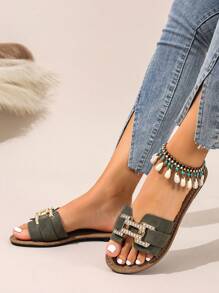 新款春夏时尚品牌 H Style 女士拖鞋，休闲系带一脚蹬罗马凉鞋，舒适一脚蹬穆勒凉鞋，颜色有黑色、米色、棕色、平底、压花、沙漠钥匙、法式优雅水钻厚底坡跟凉鞋、沙滩鞋、简约室内外拖鞋、鳄鱼纹金属装饰平底凉鞋