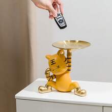 1pc Cute Tiger Tray Decor Ornament, Decorative Animal, King Of The Forest Tiger Figurine, Resin Adorable Animal Decor, Kids Room Decoration, Creative Gift Tray Ornament, Multiple Styles Available, Art Craft, Home Decor, Suitable For Bookshelf, Office, Living Room